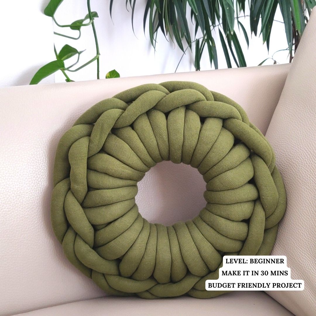 DIY PATTERN in English - Decorative Pillow - Instant Digital Download