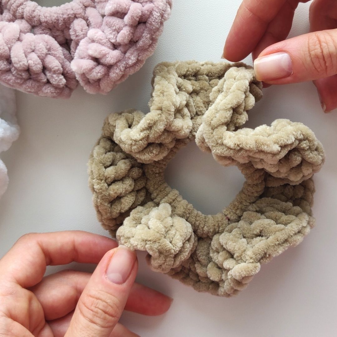 Crochet Scrunchie "Aurora" - PDF Pattern - ENGLISH