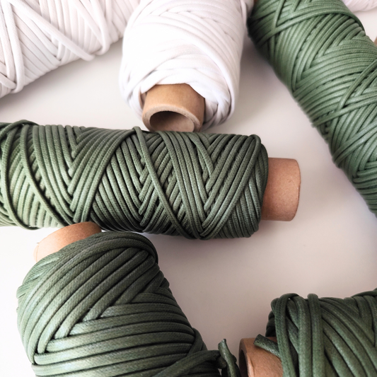 Waxed Cord | White Cloud & Green Ivy 2.5mm, 3.5 mm