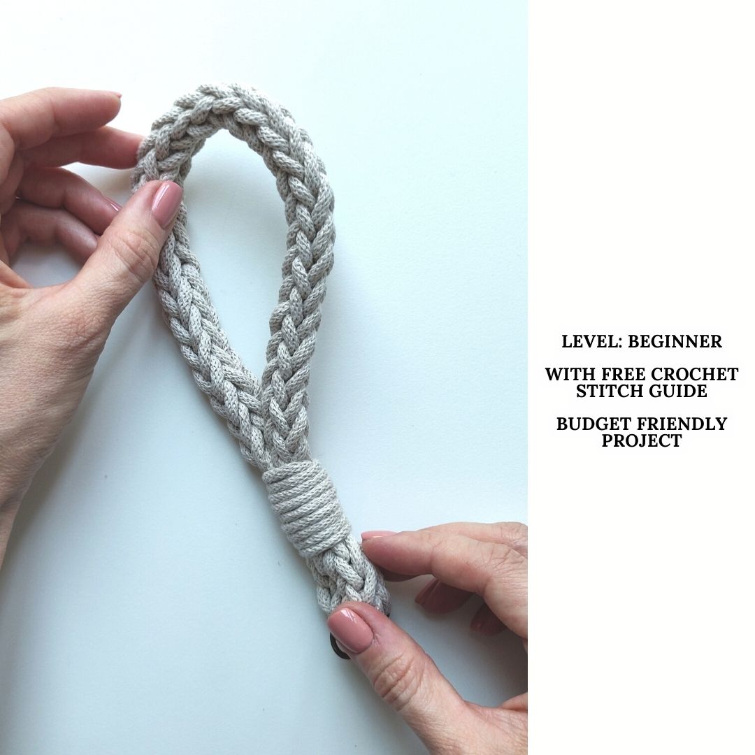 Crochet Pattern - PDF Download - Wristlet - ENGLISH