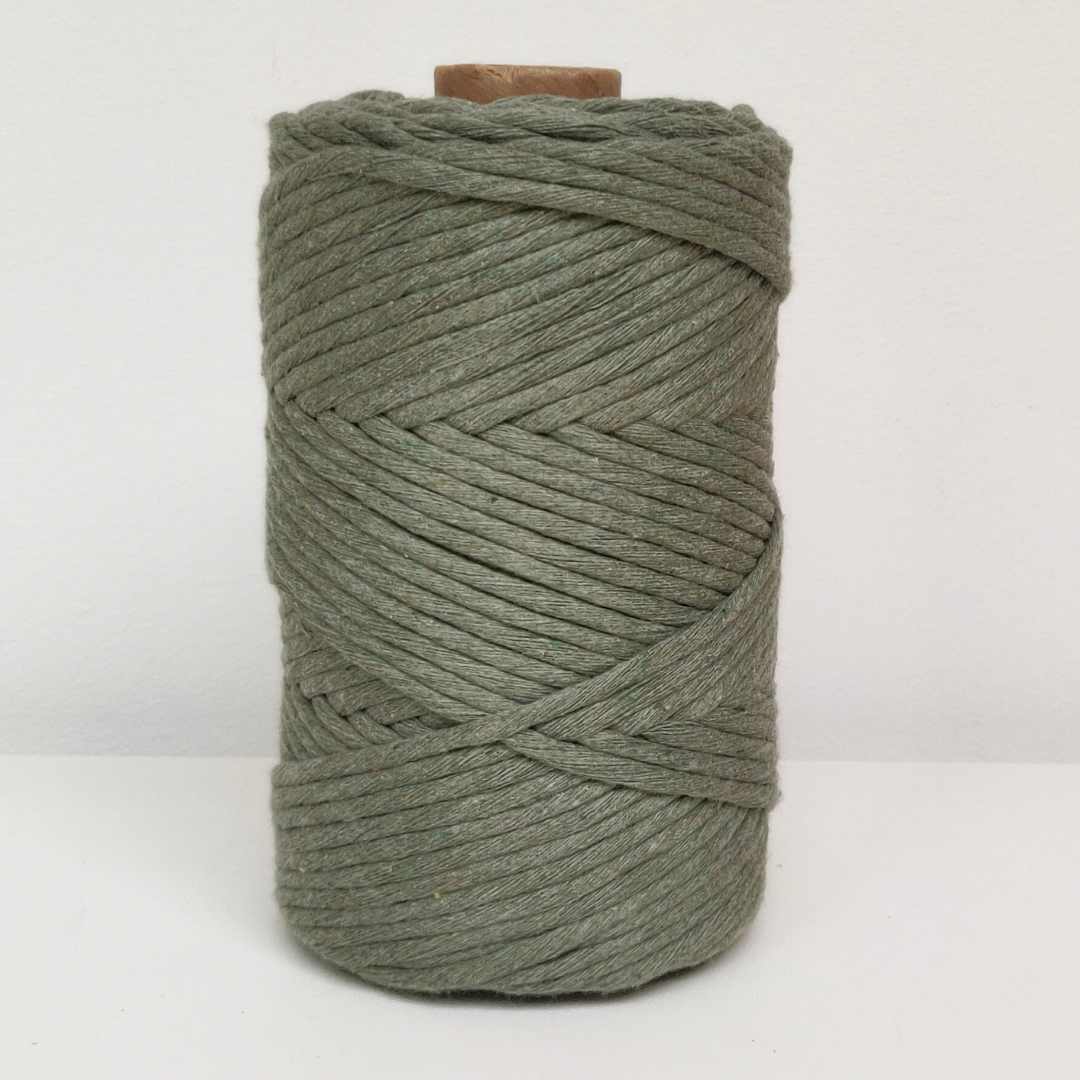 Bundle selezionato - corda a torsione singola da 4 mm nei colori Senape, Mattone e Verde Felce