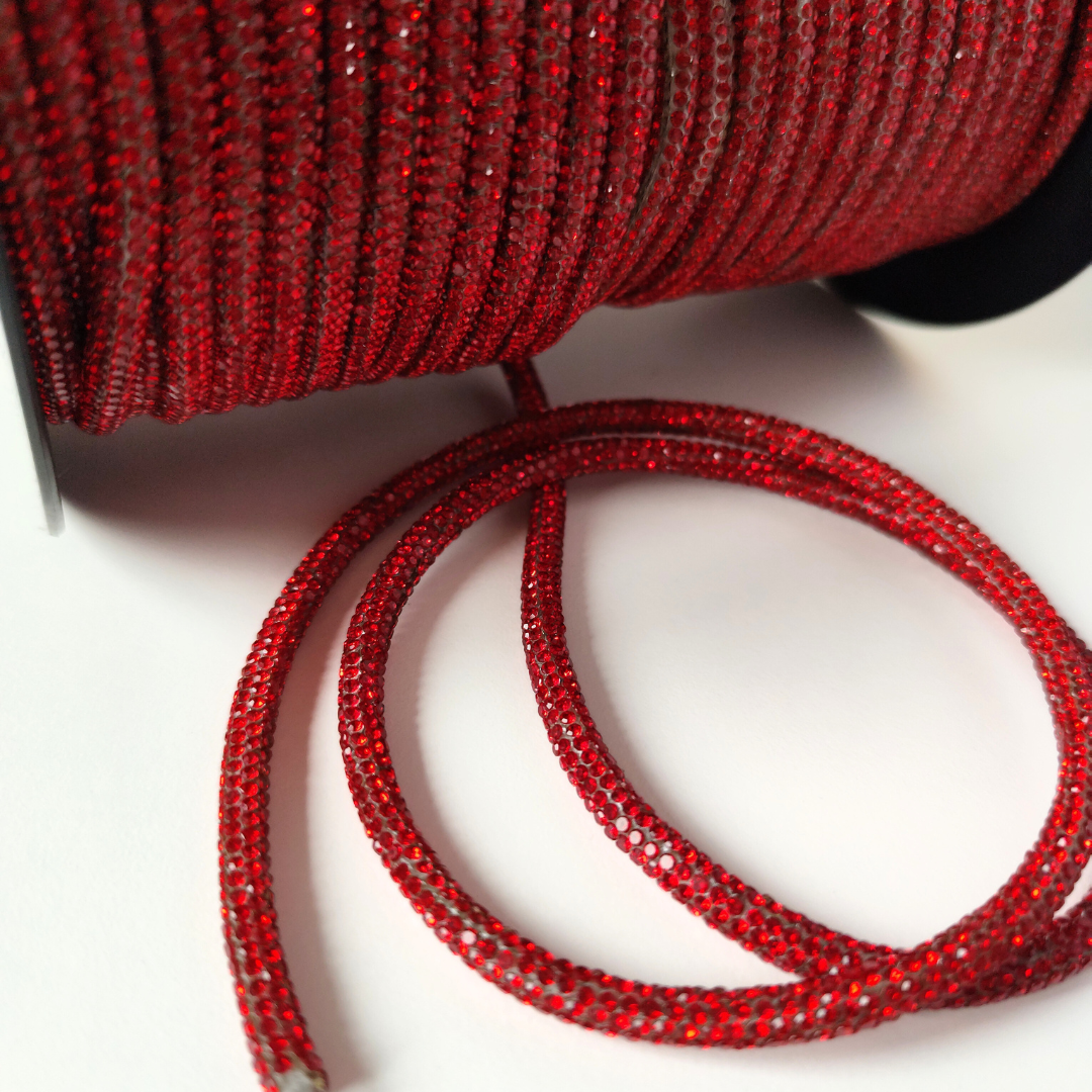Macrame Spaghetti 6_mm_corda_strass_crystal_rosso_fuoco