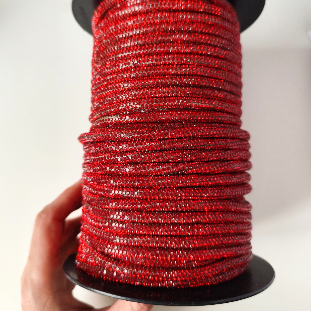 Macrame Spaghetti 6_mm_corda_strass_crystal_rosso_fuoco