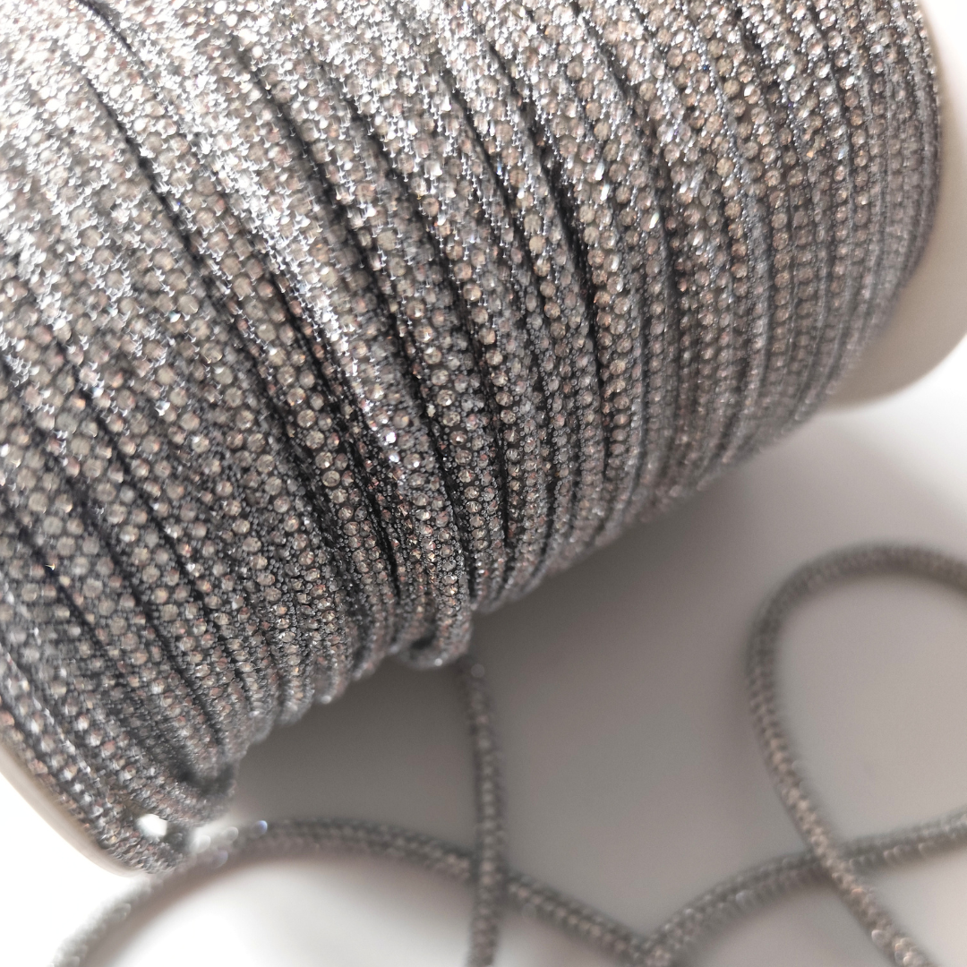 Macrame Spaghetti cordino super strass argento 4 mm