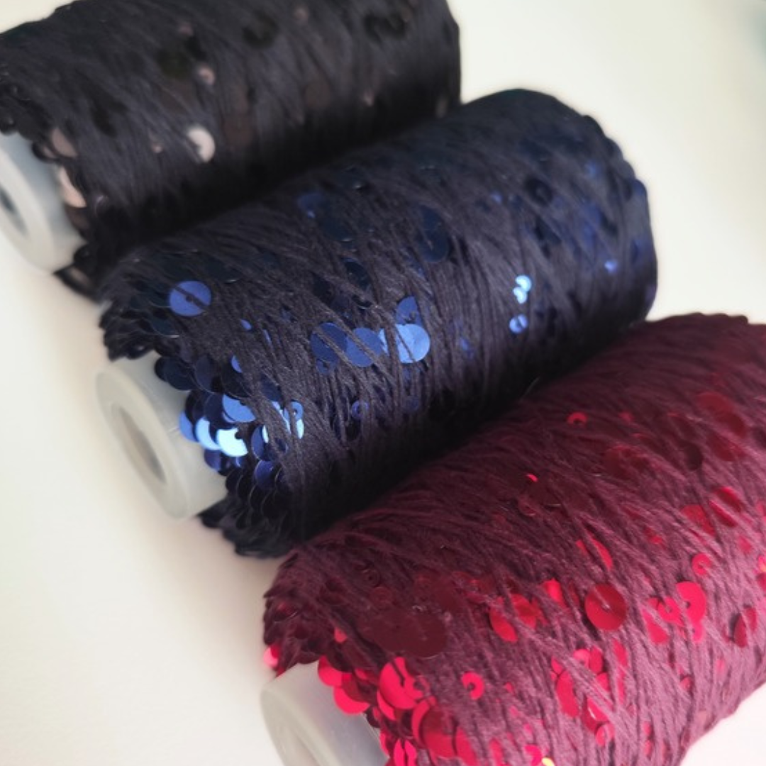 Macrame Spaghetti filato Disco Diva con paillettes nei colori blu scuro, bordeaux e nero 