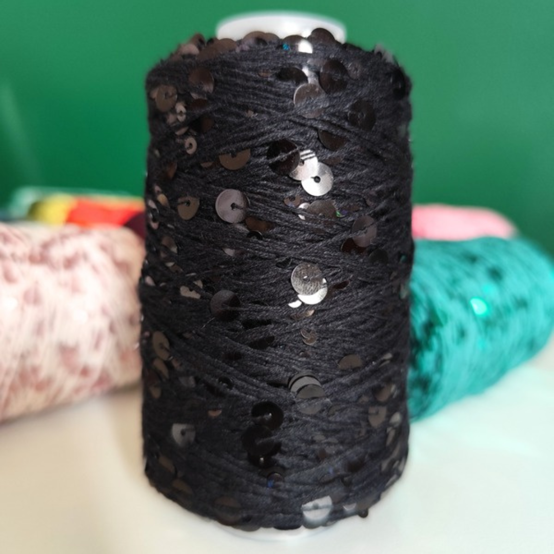 Macrame Spaghetti filato Disco Diva con paillettes colore nero per uncinetto