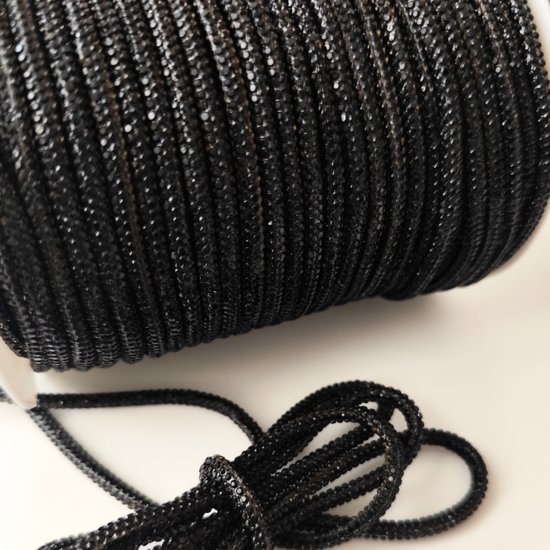 Cordino strass Macramè Spaghetti color nero 4 mm con anima in cotone per gioielli, borse, fai da te