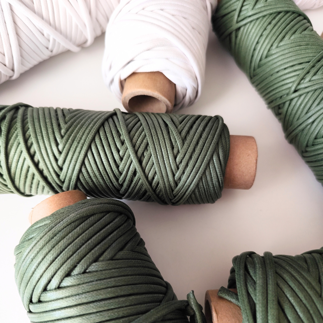 Waxed Cord | White Cloud & Green Ivy 2.5mm, 3.5 mm